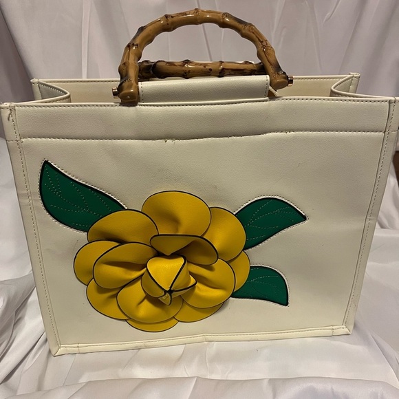 White and Yellow Floral Tote - Picture 2 of 5